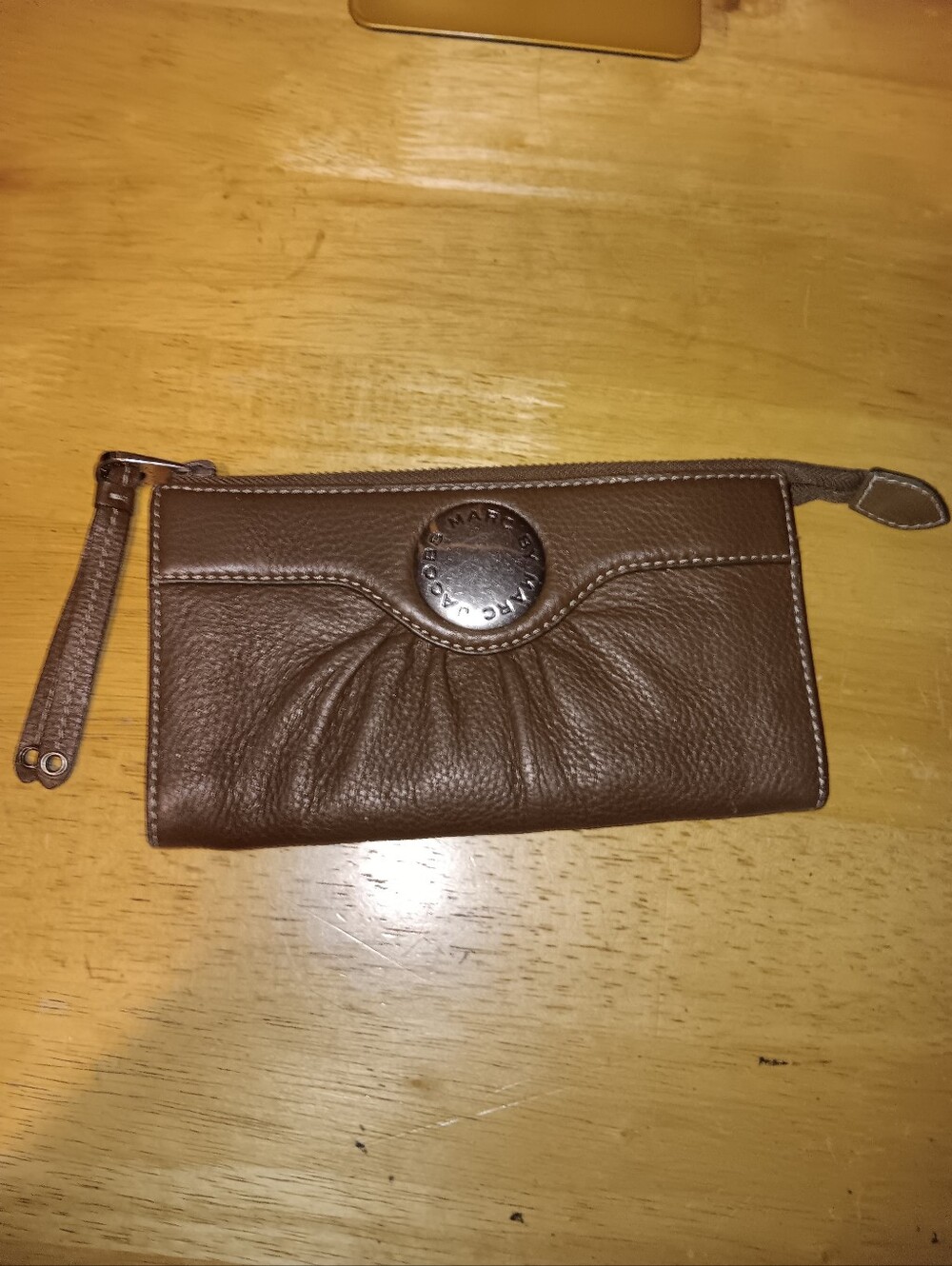 Marc Jacobs Leather Zippy Wallet